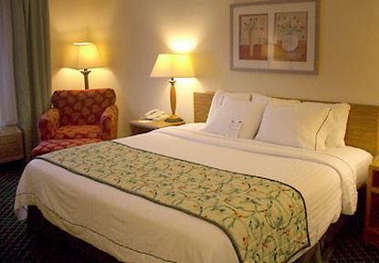 Fairfield Inn & Suites By Marriott Terre Haute Ruang foto