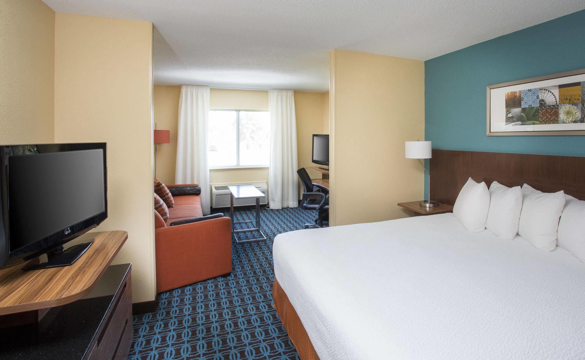 Fairfield Inn & Suites By Marriott Terre Haute Bagian luar foto